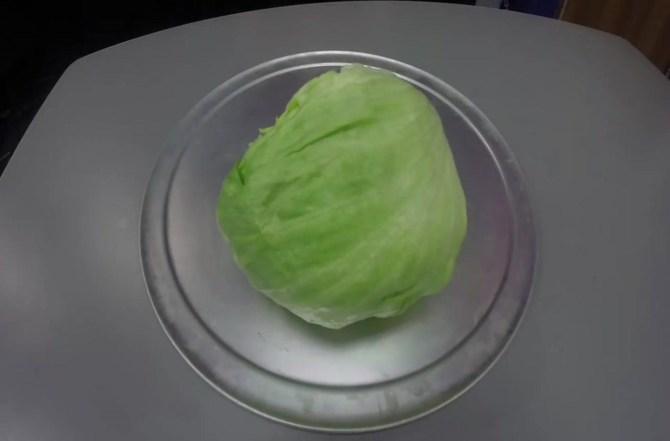 washing iceberg lettuce