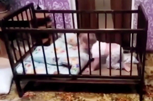 Baby Finds A Clever Way To Escape From The Crib