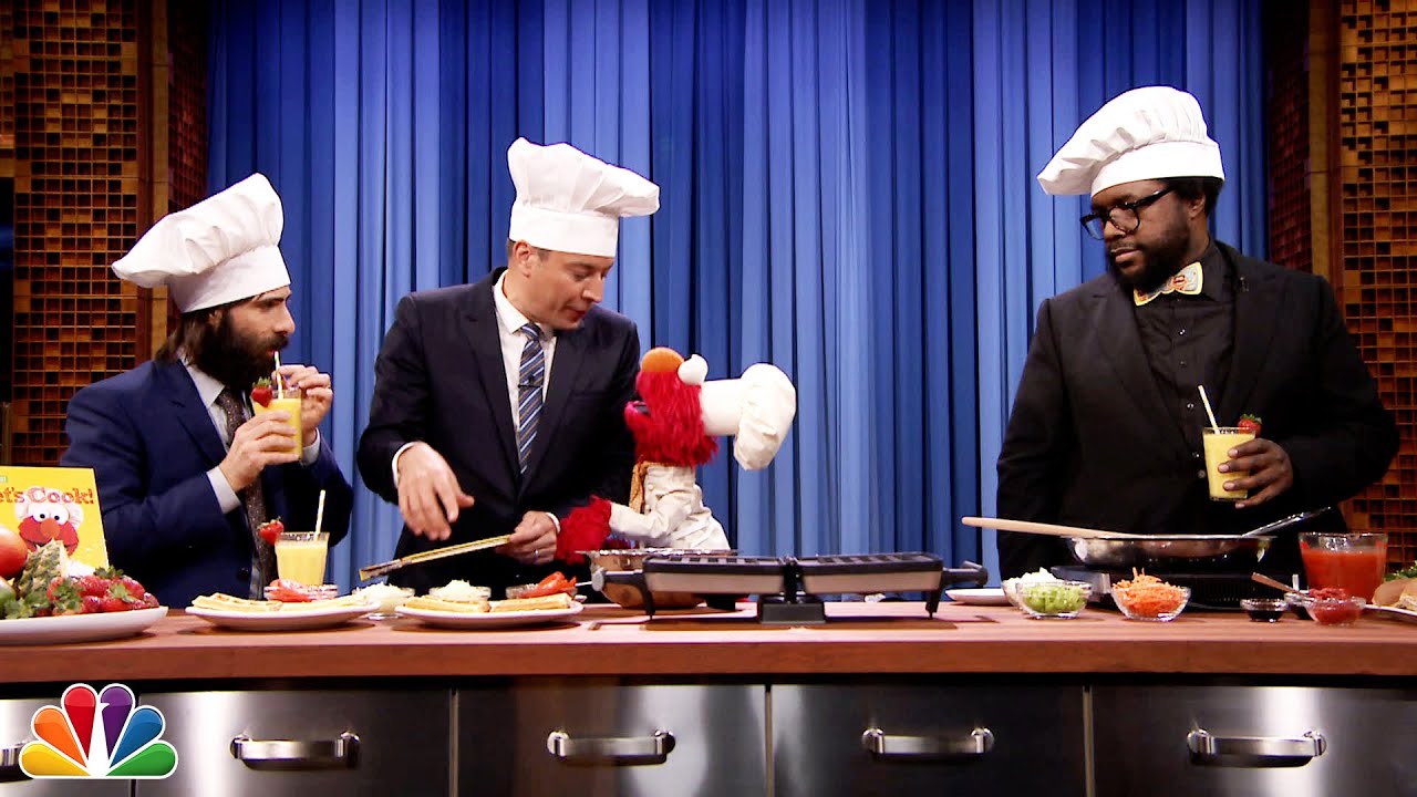 Elmo Cooking Waffle Grilled Cheese With Jimmy Fallon GI BrkkhMzY 