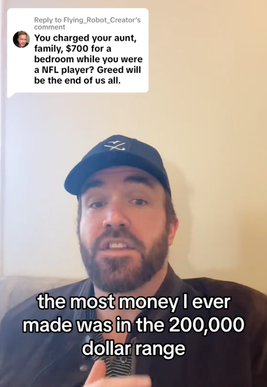 Former NFL Player Talked About Why He Charges His Aunt Money To Live ...